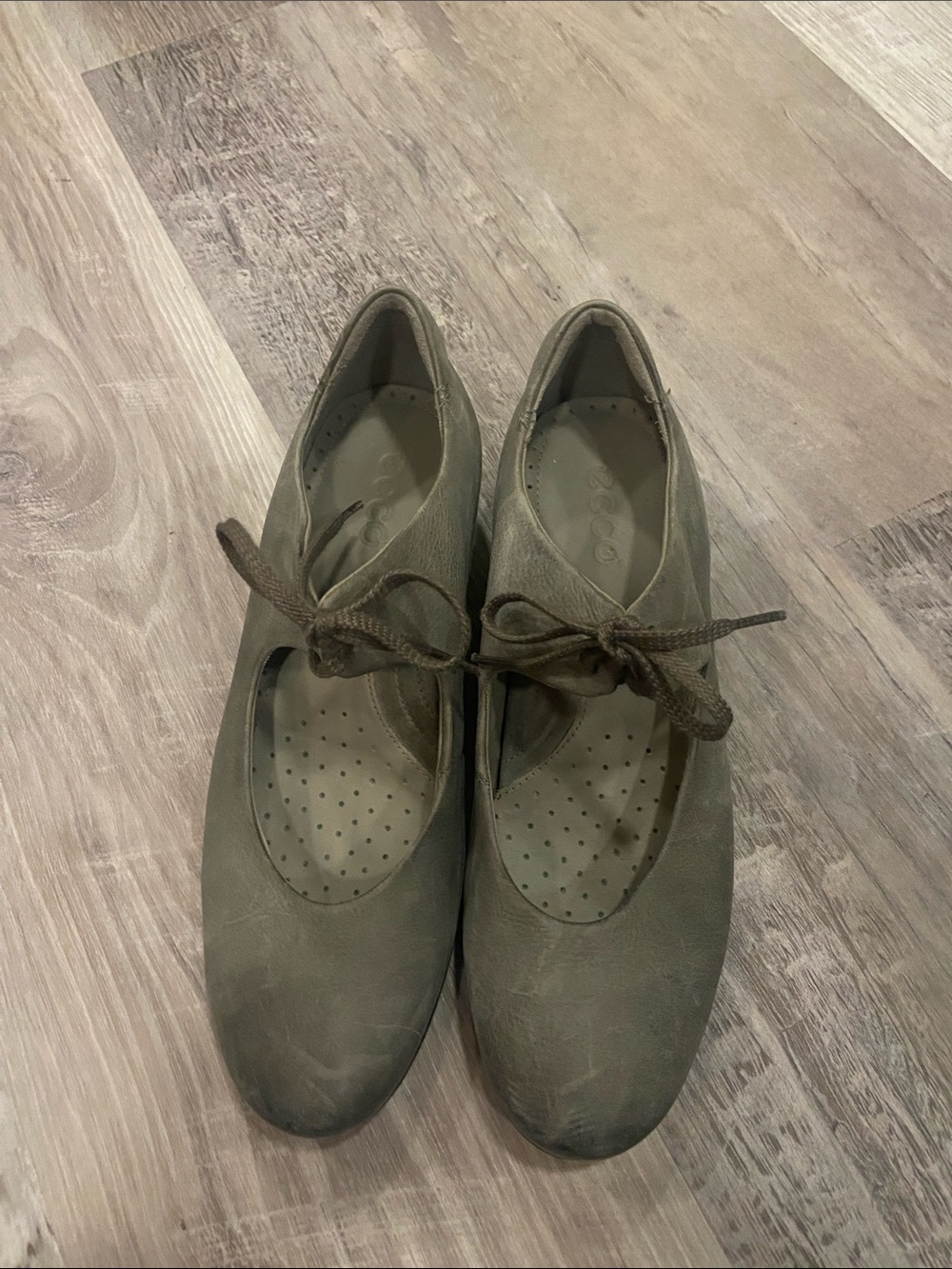 Ecco Olive Tie-Front Comfort Flats